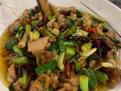 -蔼若春.传承三十年云南菜(金碧公园店)