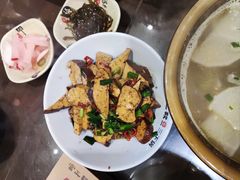 -富正毅三下锅·湘西韵味(天门山索道店)