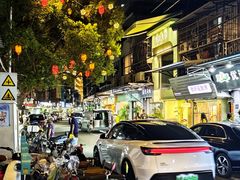 -溪岸路花鸟市场