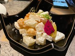 -穹六人间 people 6(岳阳路店)