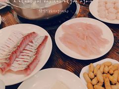 全鱼宴-正能量脆肉鲩火锅