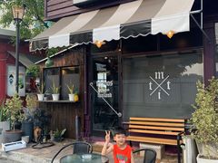 -席娜卡琳火车铁道夜市