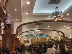 大堂-清真·玛丽亚新疆菜主题餐厅(浙江中路店)