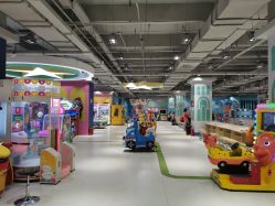 -利奥梦幻主题乐园(爱琴海购物公园店)