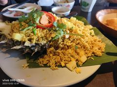 -大头虾越式风味餐厅(光明广场店)