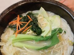 -灵芝妹子海鲜米线(瓦房店新玛特店)