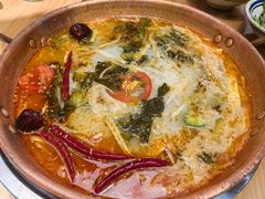 -洱火云南酸菜牛肉火锅(石景山当代商城店)