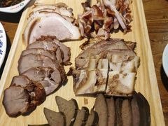 -老天桥酱肉烧饼夹肘子(天桥店)