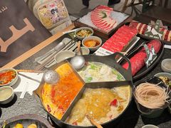 -三出山火锅(南京万象天地店)