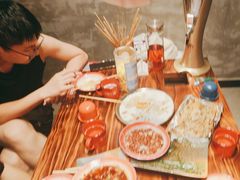 -东方一串·鲜肉小串·小酒馆(壹航城店)