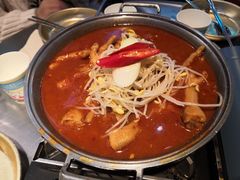 明洞辣鸡爪火锅-Meet Sun韩式大排档(五一广场7MALL店)