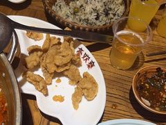 -亮欢寨酸汤鱼(沙冲路店)