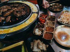 -胡悦里韩式烤肉(芝罘万达广场店)