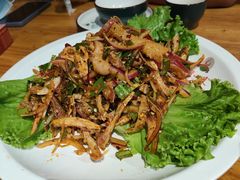 -老滇山寨•云南特色菜•地方菜•民族风情歌舞表演(金碧店)