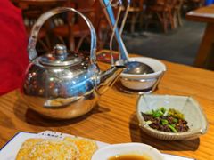 -野山舂·贵州现舂酸汤火锅(鸿通城店)