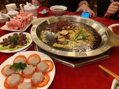 -山城年华老火锅(玉林店)