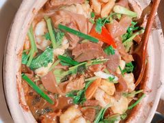 -啫响粤煲料理(万好大厦店)