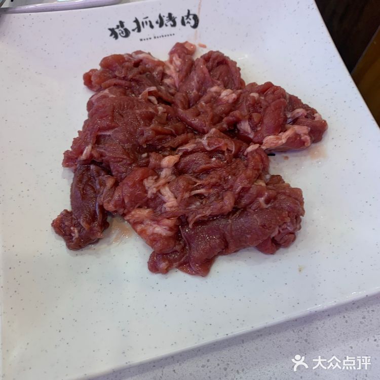 这家店在天街刚开业时人满为患，要等很久