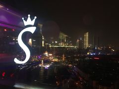 -杜尚rooftop露台酒吧