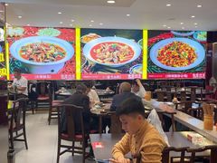 -川流不息·地道川菜·小龙虾(松东路店)