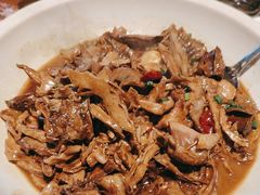 -黄泥岗·地道湖北菜(奥特莱斯店)