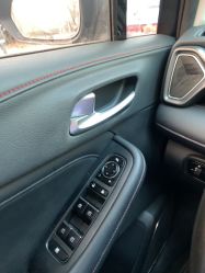 -靓莹莹美丽工作室