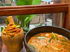 -银米·云南传统过桥米线(双廊黑金冠店)