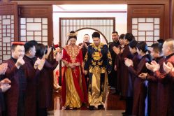 -懿沉香中式嫁衣礼服秀禾服龙凤褂马来褂旗袍总店