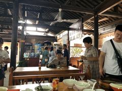 -忆秦园小笼包(惠山古镇总店)