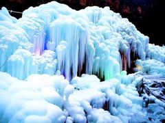 -大平台龙居瀑布旅游区