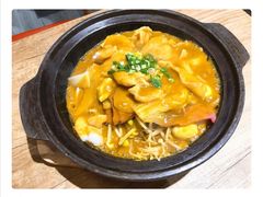 -极有家小鱼小鸡石锅煲(佳兆业店)