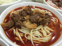 牛肉面-胡成记口蘑龙眼包子(盐道街店)