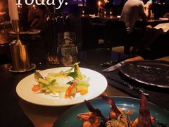 煎虾配紫薯泥薯片及姜味柠檬汁-AZUL by FUEL蓝色·法式酒馆(琶醍店)