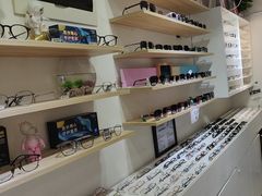 -天空之镜眼镜店蔡司依视路授权店(天通苑店)