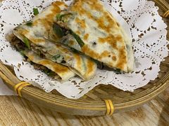 肉麦饼-桐香园小笼包(百井坊巷店)