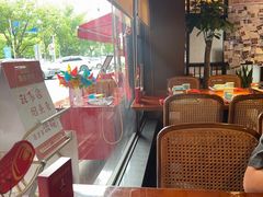 -魏铭鱼头捞饭(晋阳路店)