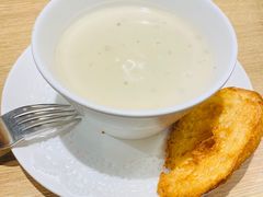 蘑菇忌廉汤-卡朋西餐(悦汇城店)