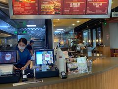 -The Habit Burger Grill 哈比特汉堡(复兴soho店)