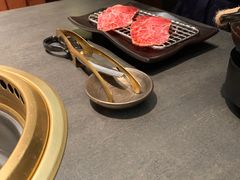 -铭牛烧肉·和牛海鲜自助(高新月牙湖店)