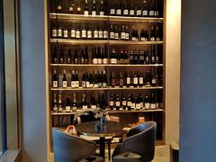-wineapp葡萄酒餐吧(外滩金融中心店)