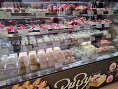 零售区-红宝石·鲜奶小方(莘庄龙之梦店)