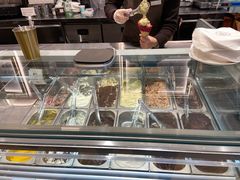 -VENCHI 闻绮(上海佛罗伦萨小镇店)