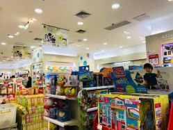 -爱婴室(上海汇智国际广场店)