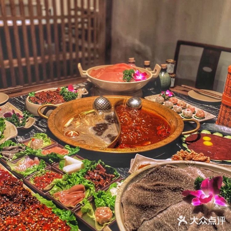 📸重庆攻略 | 摩登港风街头拍照圣地 | 重庆饭店
