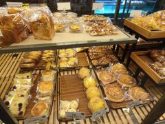-顶东面包花园·生日蛋糕(世博店)