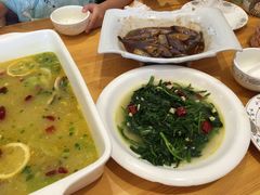 -乌镇那一年小院主题餐厅(甘泉西路店)