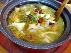 -周鱼小馆石锅酸菜鱼(活力汇店)