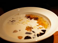 -RUXU入续糖水铺与包(卓悦中心店)