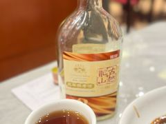 -侬佳蒸菜馆(听潮店)