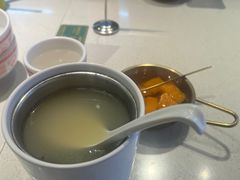 例汤-明腾壹间茶餐厅(新都会花园广场店)